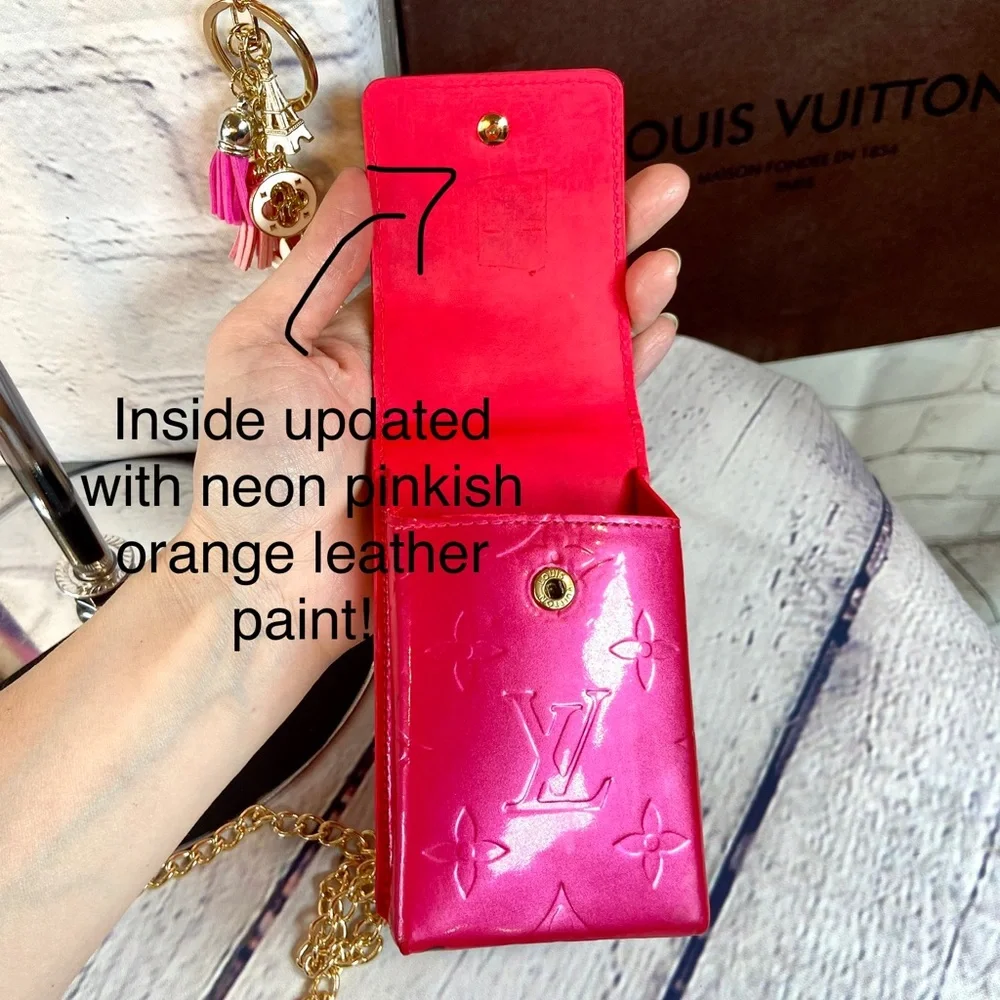 Louis Vuitton HOT PINK vernis leather pouch crossbody or bum bag w/keychain - Picture 6 of 10